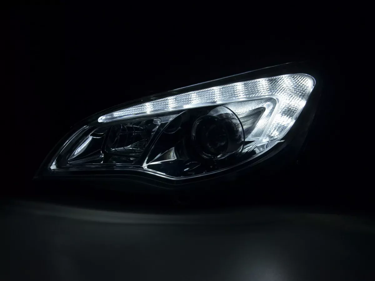 Scheinwerfer Set Opel Astra J 5-türig Bj. 2009-2012 chrom ohne Motor