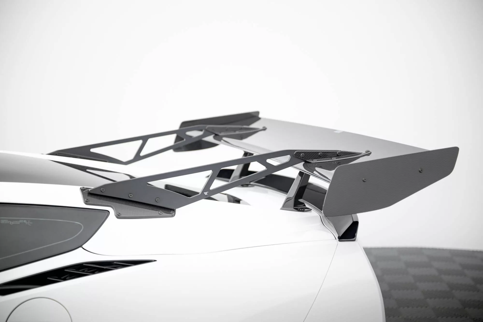 Carbon Spoiler With Upper Swan Mounting + LED Chevrolet Corvette Stingray / Grand Sport C7