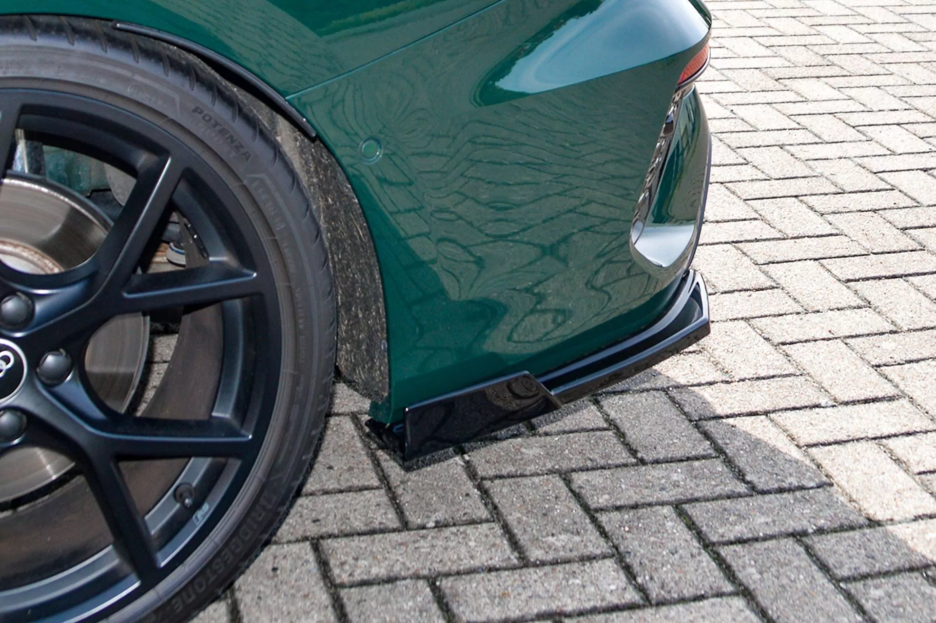 Heckansatz Diffusor Seitenteile mit Wings für Audi RS3 8Y Limousine