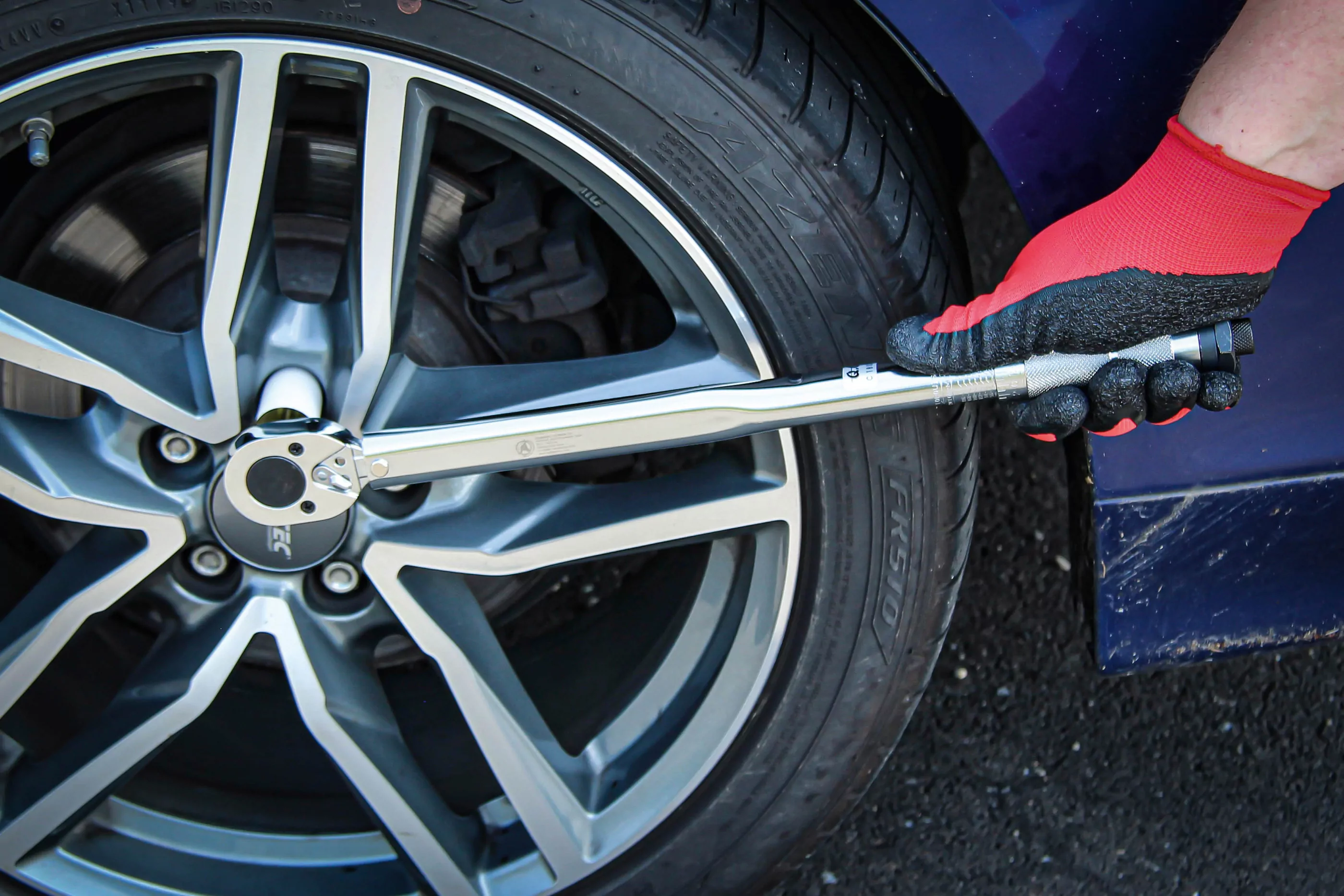 Drehmomentschlüssel | Abtrieb Außenvierkant 12,5 mm (1/2") | 28 - 210 Nm