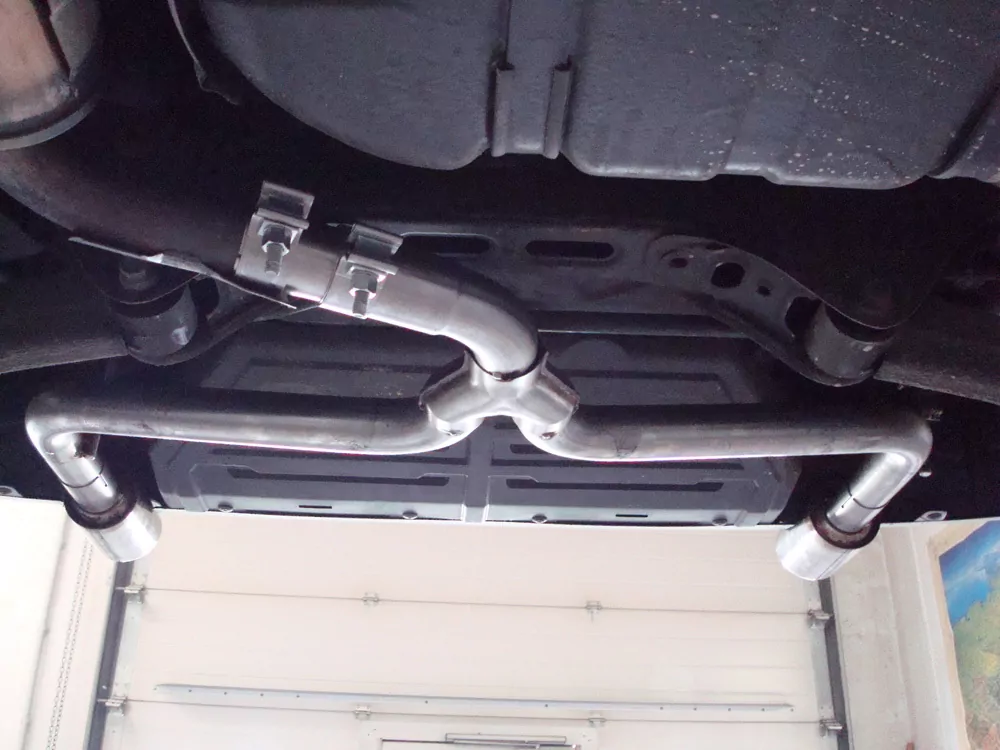 Hyundai i30 - Korea  Endrohrsystem rechts/links passend auf den originalen ESD - 1x90 Typ 17 rechts/links