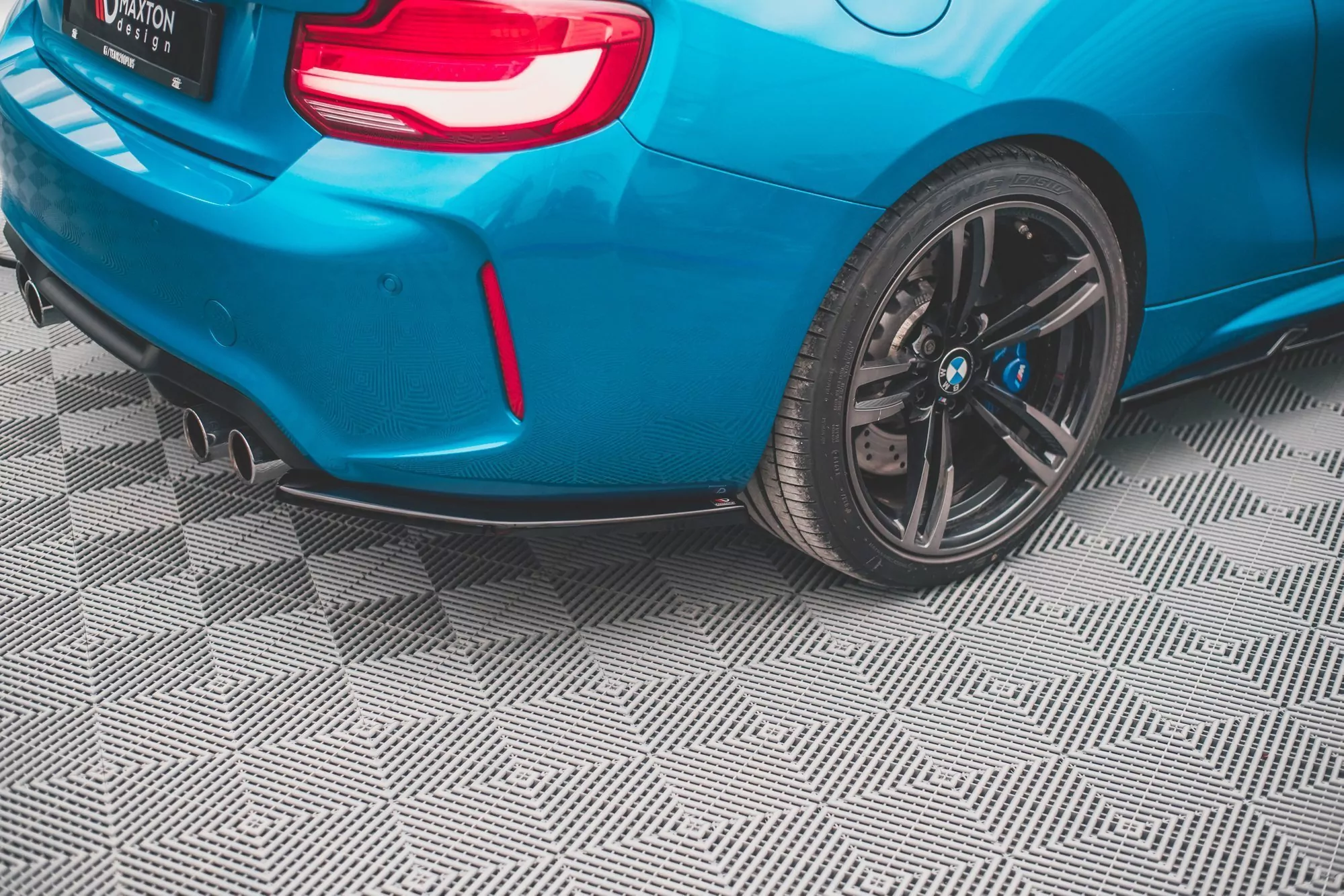 Heck Ansatz Flaps Diffusor V.2 Für BMW M2 F87 Schwarz Hochglanz