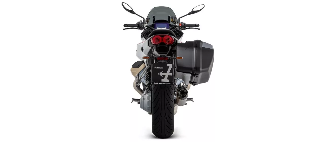 Arrow Indy-Race Titan MOTO GUZZI V 100 Mandello 23-