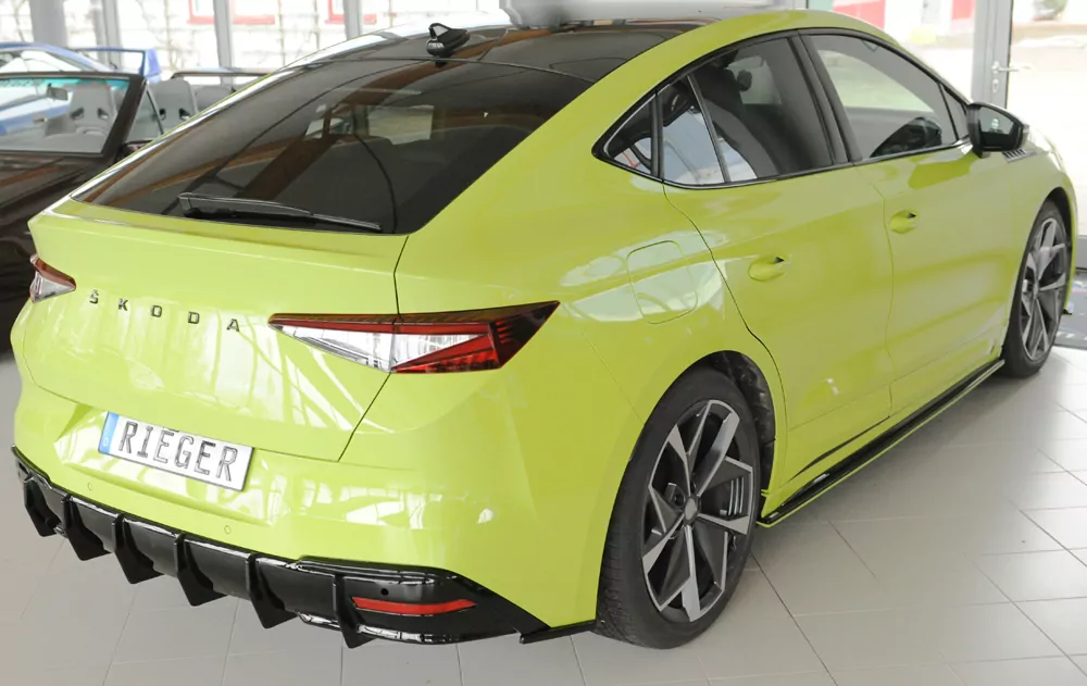 Rieger Heckschürzenansatz seitlich rechts glanz schwarz für Skoda Enyaq iV RS (NY) SUV (5AZ) 07.21-