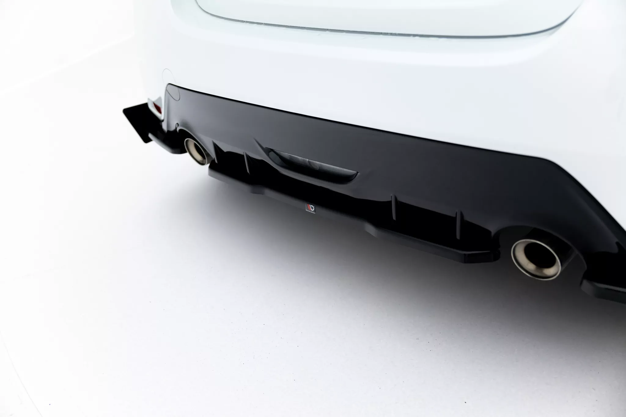 Mittlerer Diffusor Heck Ansatz Für Toyota GR Yaris Mk4 Schwarz Hochglanz