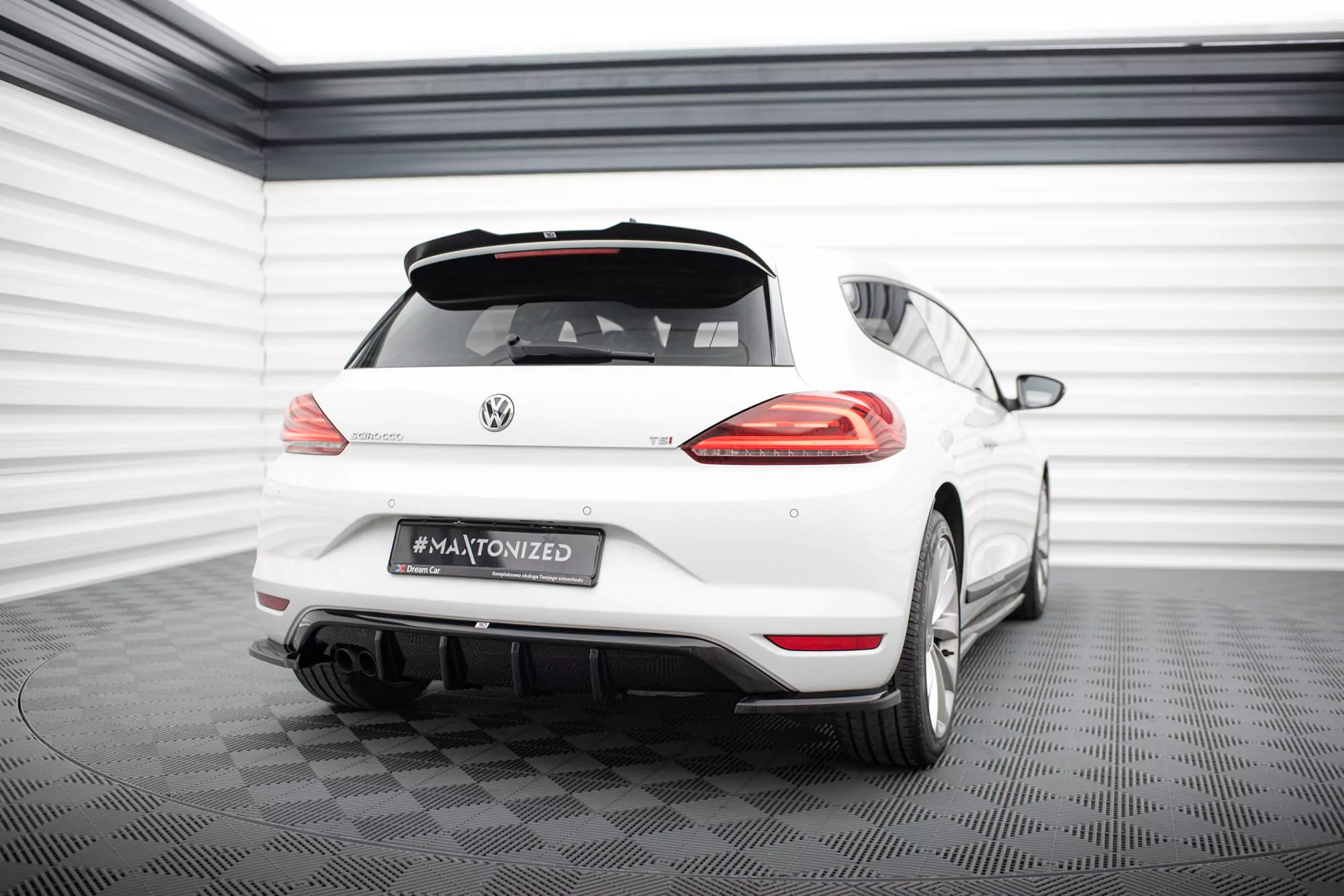 Spoiler CAP Für Volkswagen Scirocco Mk3 Facelift Schwarz Hochglanz