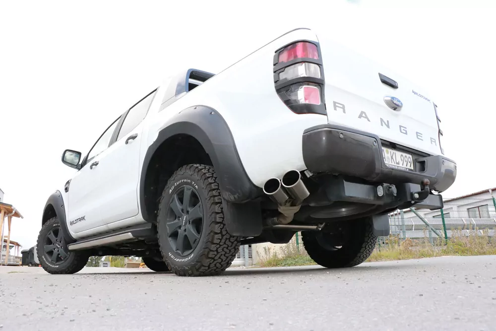 Ford Ranger 2011-08/2015 - 4x4 - Doppelkabine Endschalldämpfer Sidepipe, Ausgang an der rechte Fahrzeugseite hinter dem Hinterrad  - 2x115x85 Typ 38