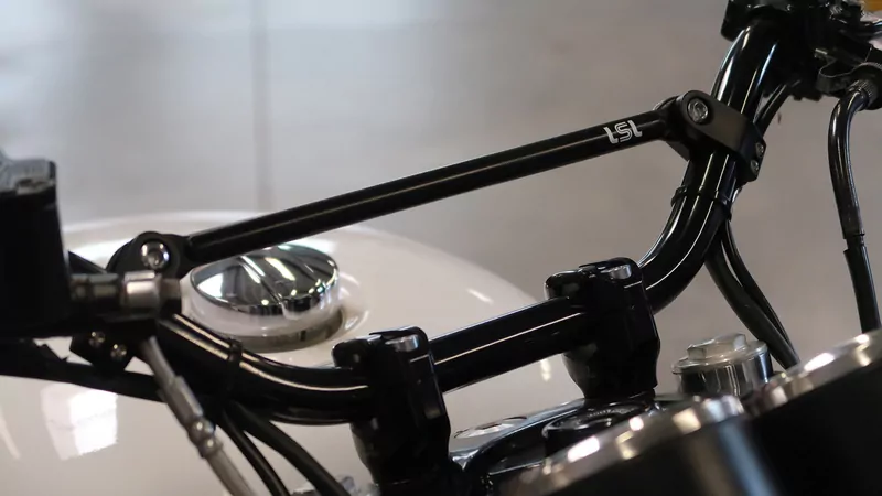 HIGHSIDER CROSS-BAR Lenkerstrebe, zweiteilige Schellen