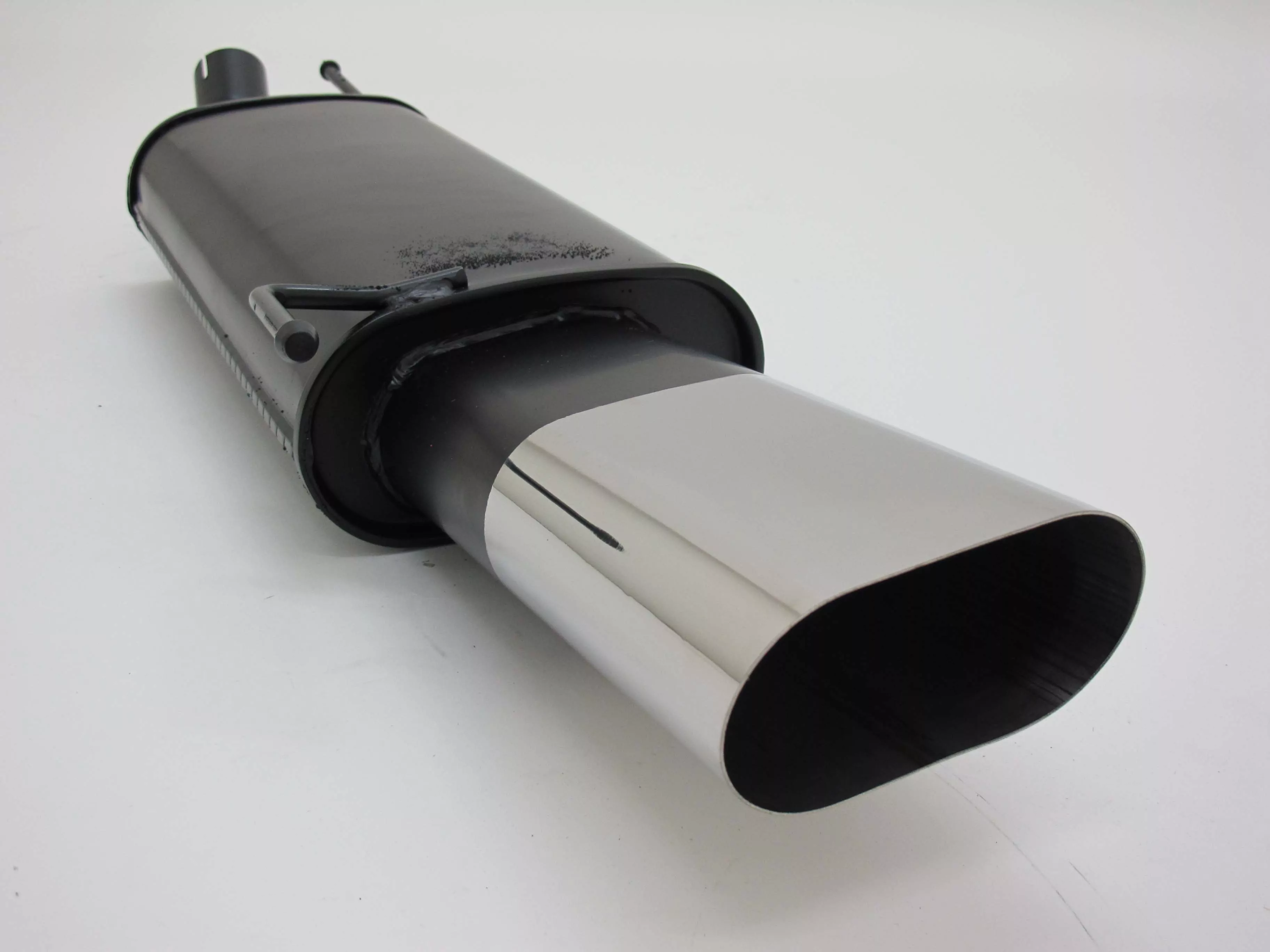 Novus Sportauspuff 135x75mm scharfkantig für VW Golf 3 / Golf 4 Cabrio