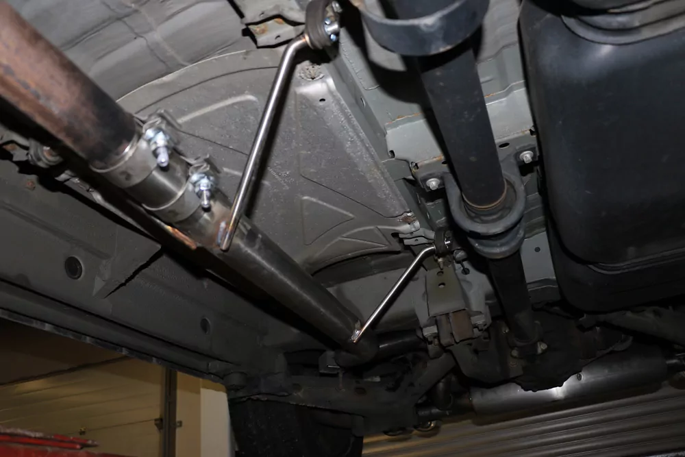 Mercedes Vito/ Viano - W639 Kompact  Endschalldämpfer quer Ausgang rechts/links inkl. Verbindungsrohr - 2x115x85 Typ 32 rechts/links