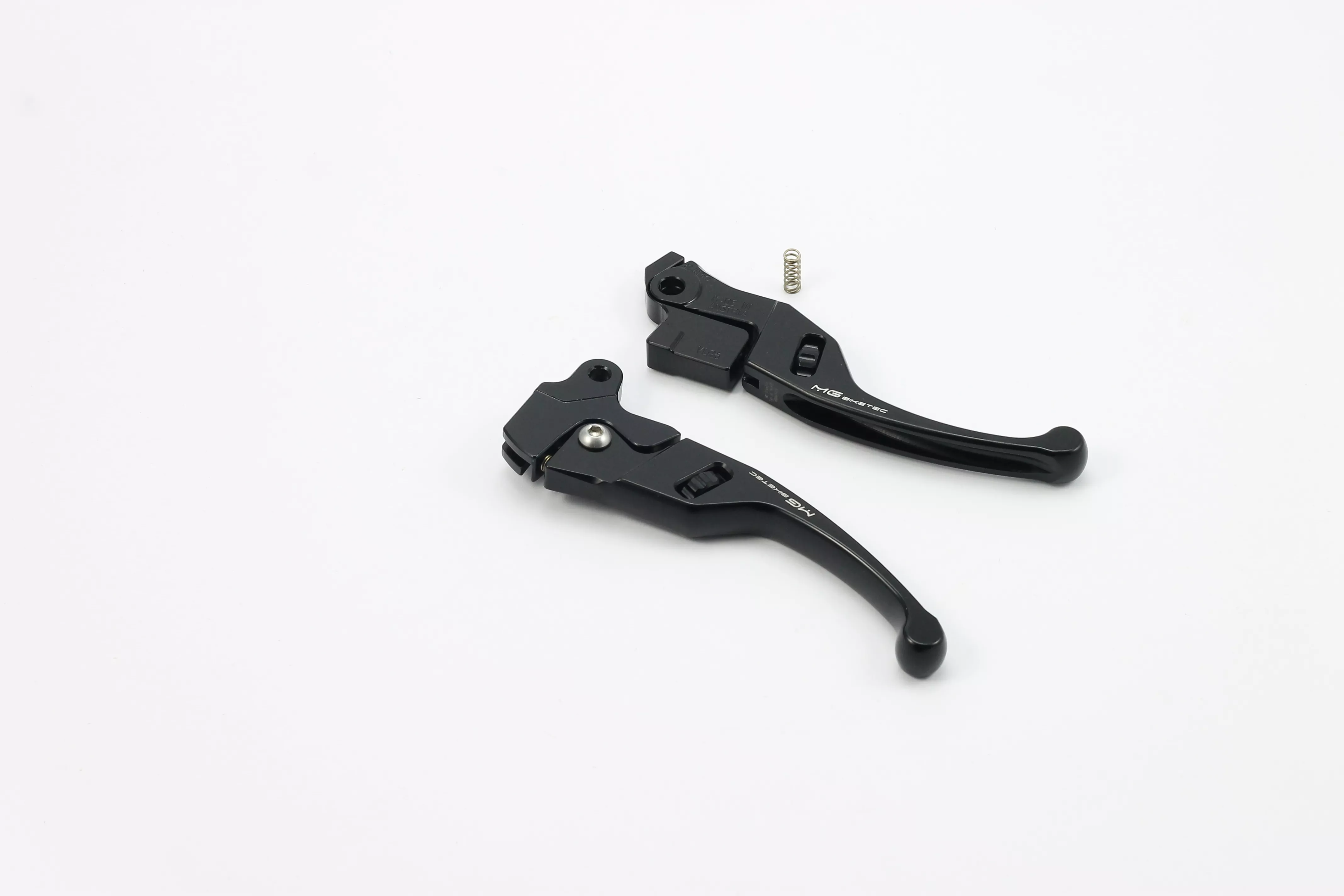 MG Biketec Bremshebelset - Bremshebel Set - Kurz, mit ABE gültig in D - A - CH für Vespa Primavera 50 ab 2025