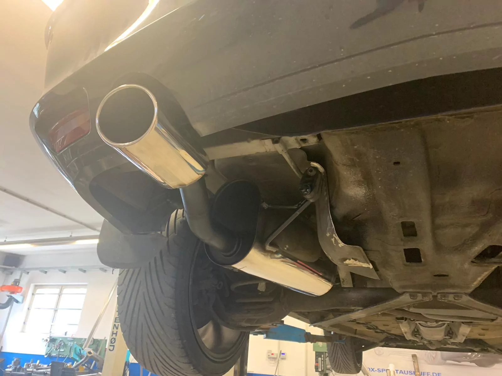 Ford Focus IV ST Endschalldämpfer Ausgang rechts/links ab OPF - 1x100 Typ 25 rechts/links schwarz emalliert