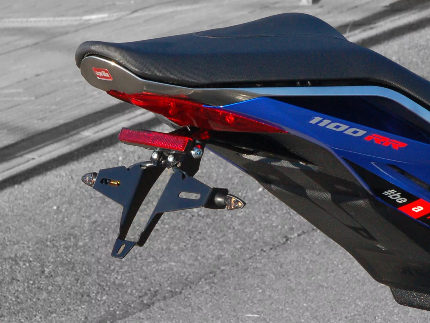 Kennzeichenhalter IQ4 für Aprilia Tuono V4 (2011-2020)