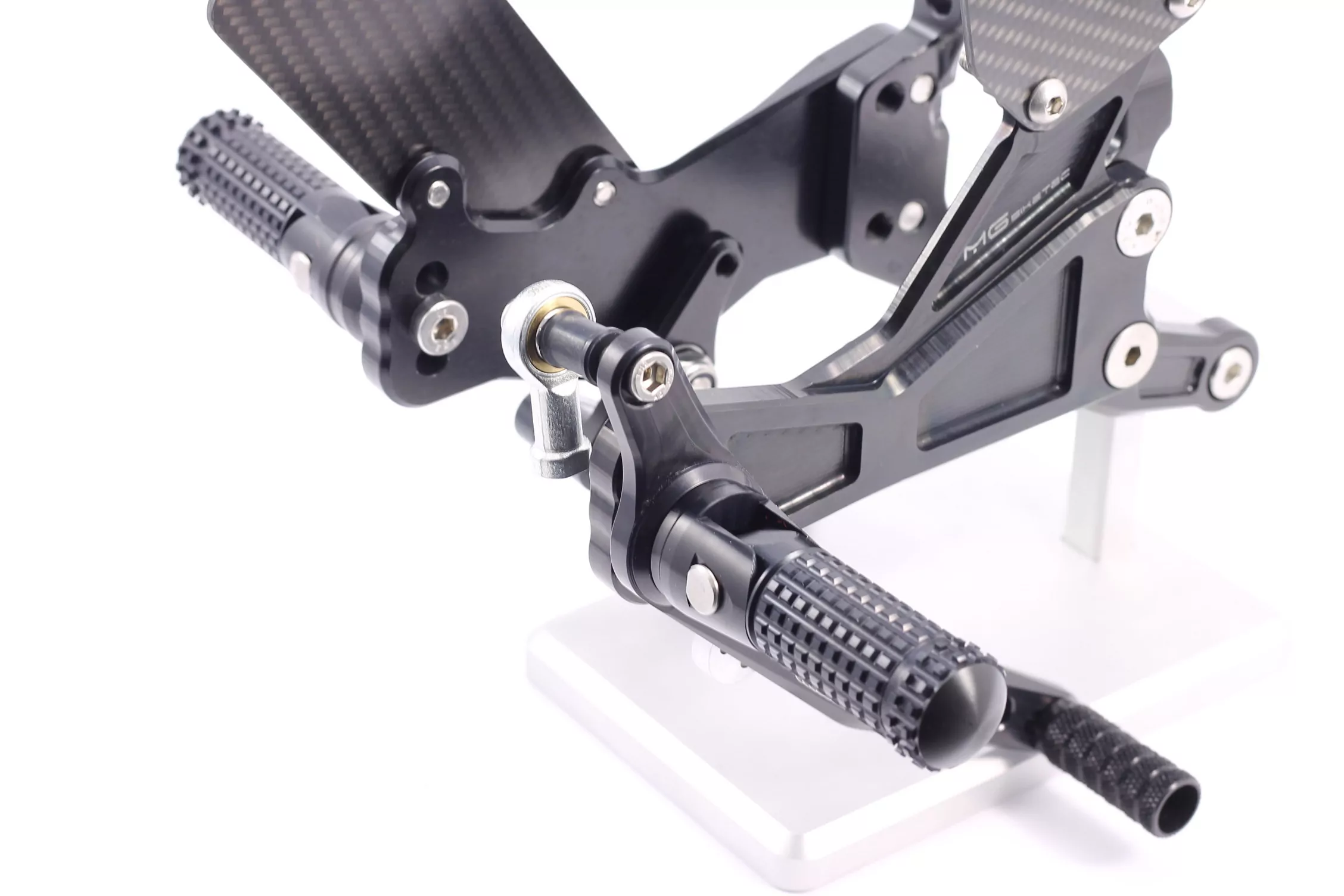 MG Biketec Sportfussrastenanlage / Rastenanlage / Fußrastenanlage mit ABE, gültig in D - A - CH für Ducati Panigale V4 ab 2021