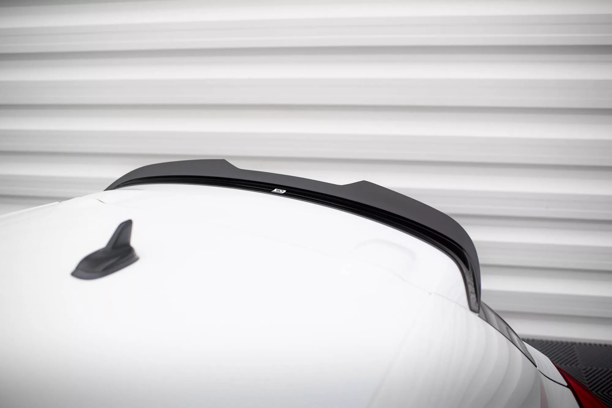 Spoiler CAP Für Volkswagen Scirocco Mk3 Facelift Schwarz Hochglanz