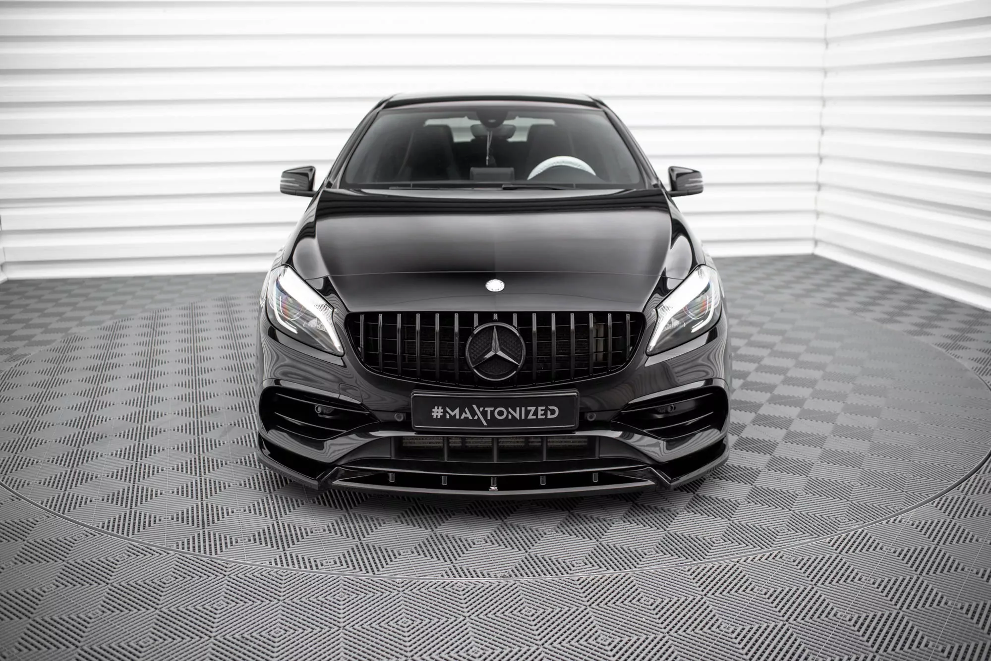 Front Ansatz V.2 Für Mercedes-Benz A AMG-Line W176 Facelift Schwarz Hochglanz