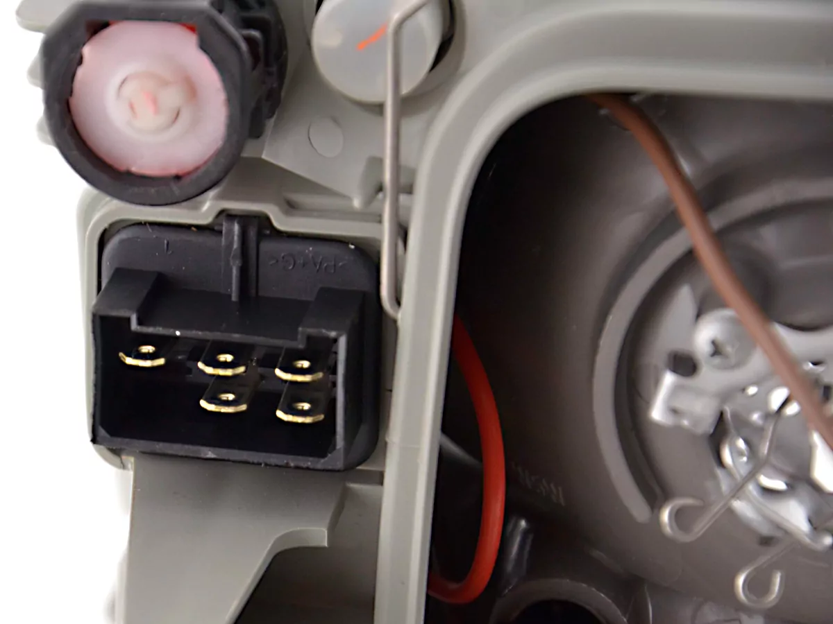 Verschleißteile Scheinwerfer links Mercedes Benz Vito / V-Klasse (Typ 638)