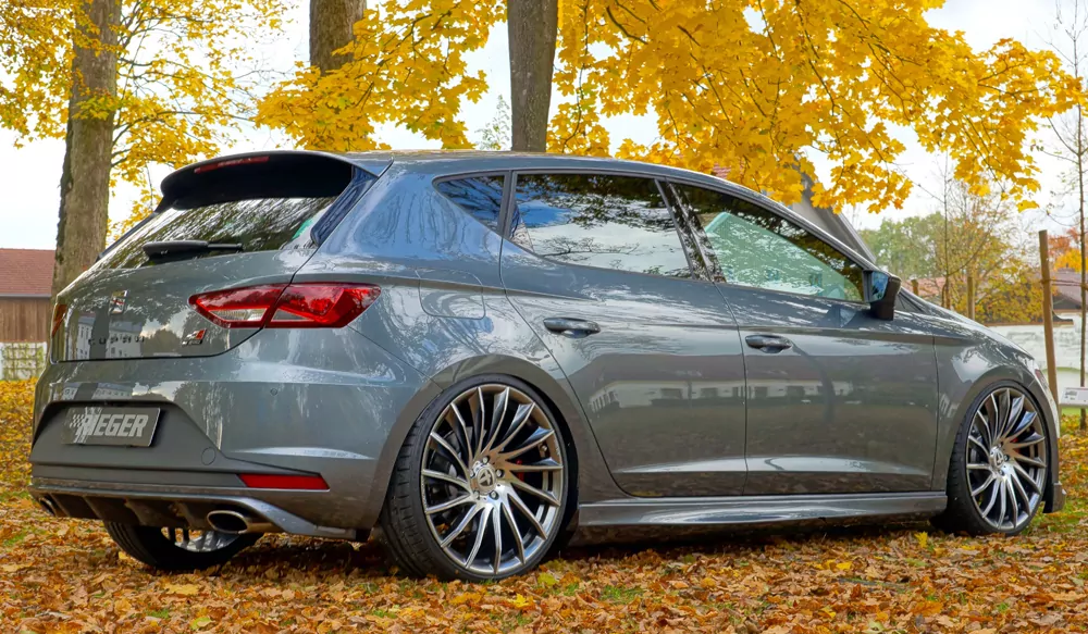 Rieger Heckeinsatz für Seat Leon Cupra (5F) - 3-tür. (SC) 03.14-12.16 (bis Facelift) carbon optik