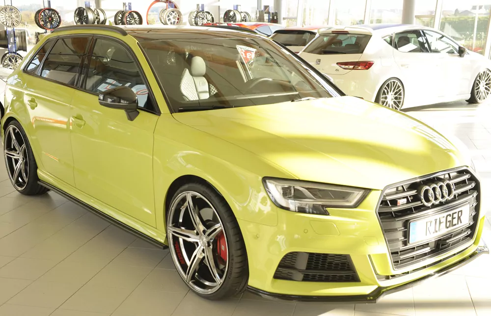 Rieger Seitenschwelleransatz für Audi A3 (8V) | 5-tür. (Sportback 8VA) 09.16- (ab Facelift) für S-Line-Schweller / S3-/ RS3-Schweller