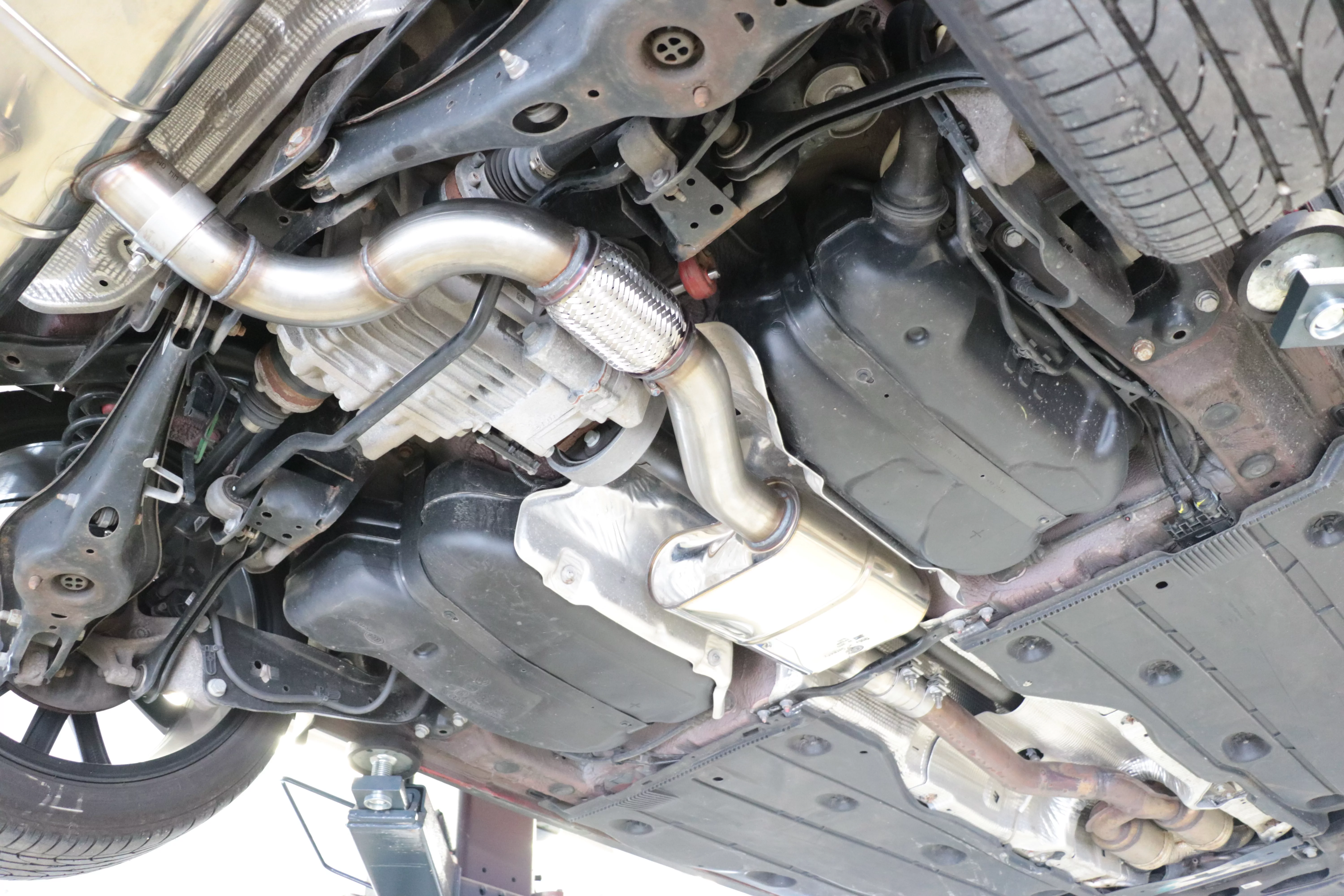 Skoda Karoq 4x4  Vorschalldämpfer