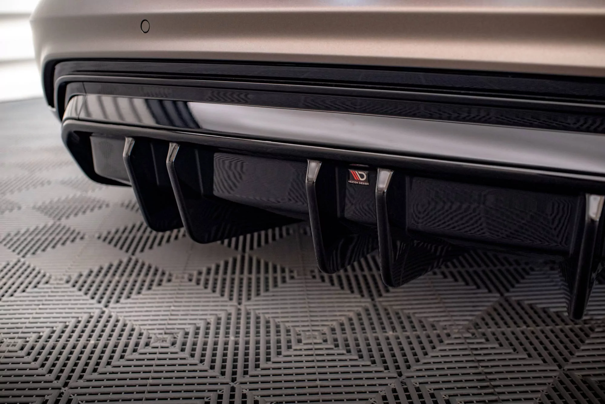 Diffusor Heck Ansatz Für Audi E-Tron GT / RS GT Mk1 Schwarz Hochglanz