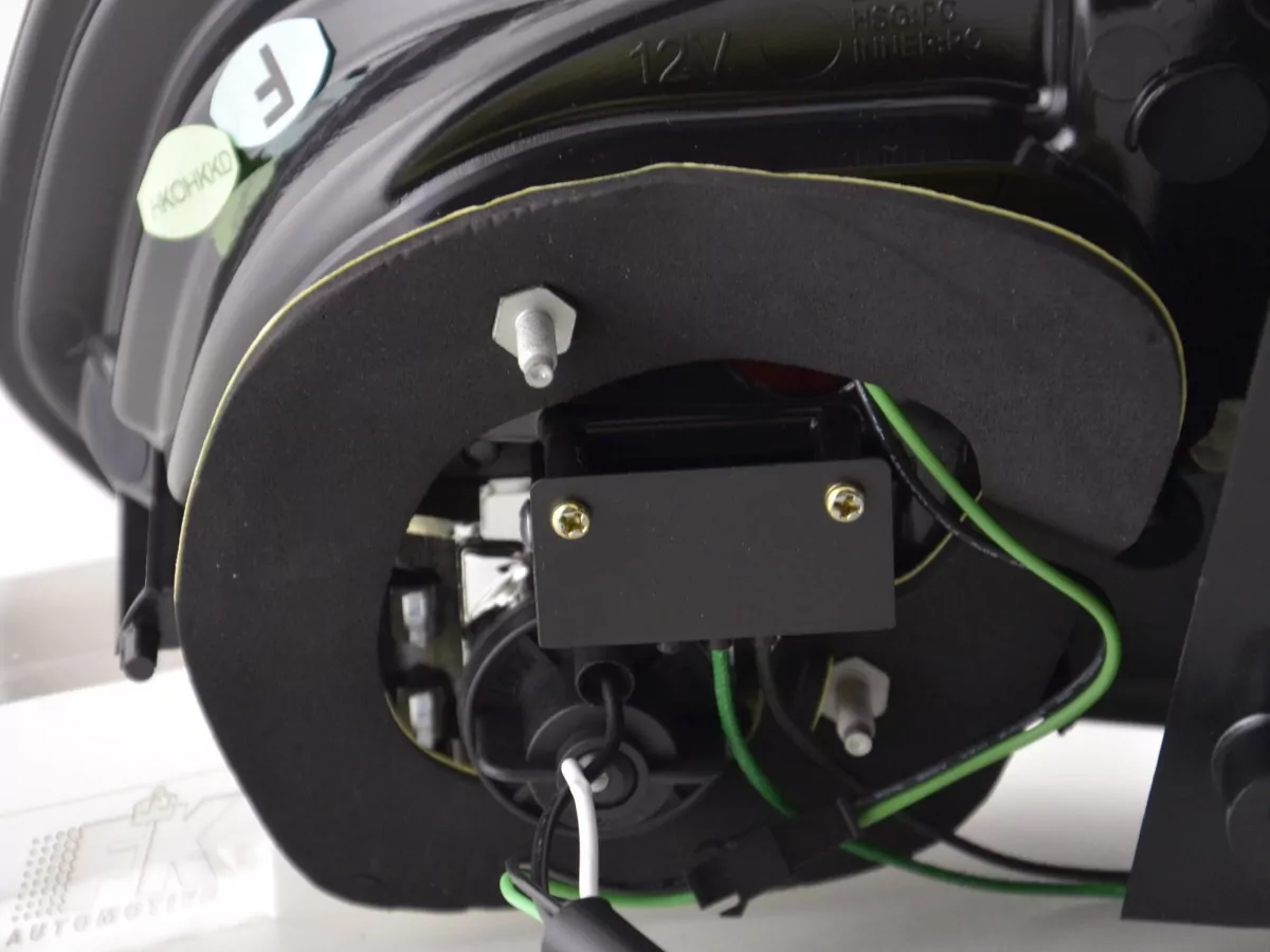 LED Rückleuchten Set VW Golf 6 Typ 1K Bj. 2008-2012 rot/schwarz mit Led Blinker für Rechtslenker