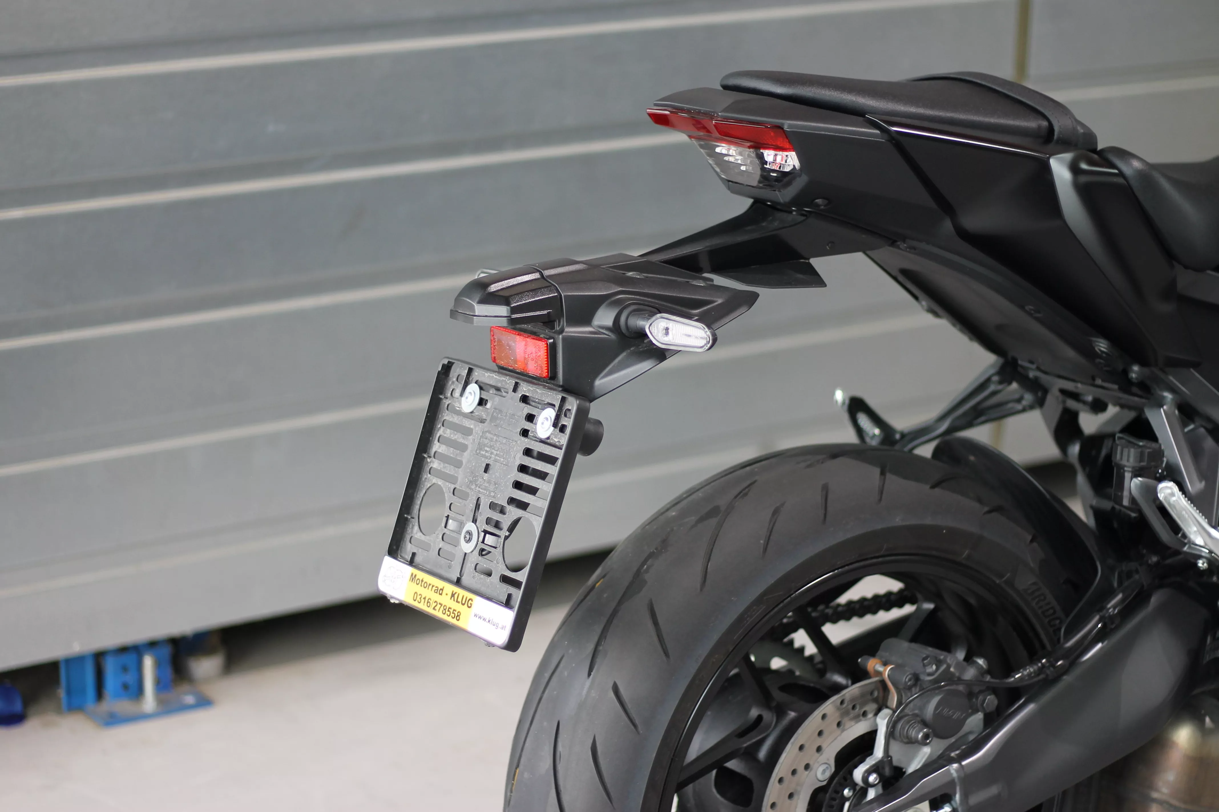 MG Biketec Kennzeichenhalter für Yamaha MT-09 / SP ab 2024