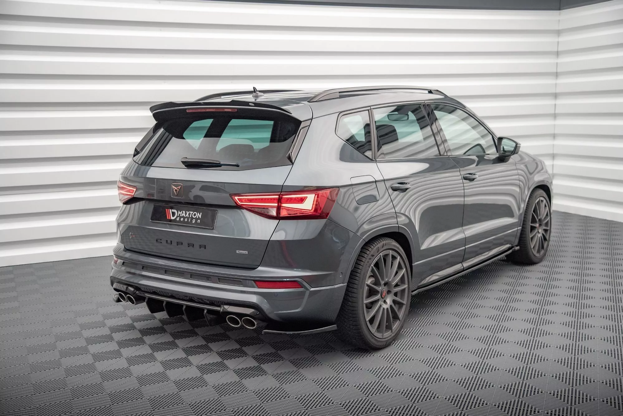Heck Ansatz Flaps Diffusor Für Cupra Ateca Mk1 / Mk1 Facelift Schwarz Hochglanz