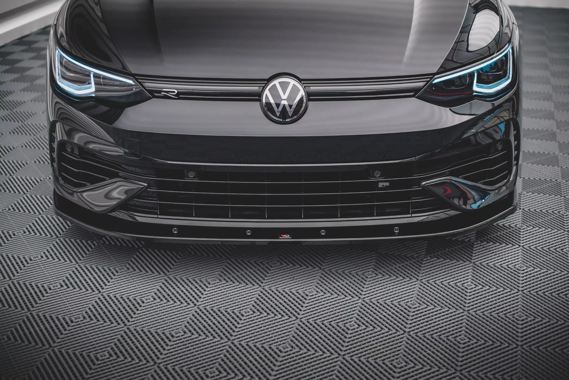Front Ansatz V.1 Für Volkswagen Golf R Mk8 Schwarz Hochglanz