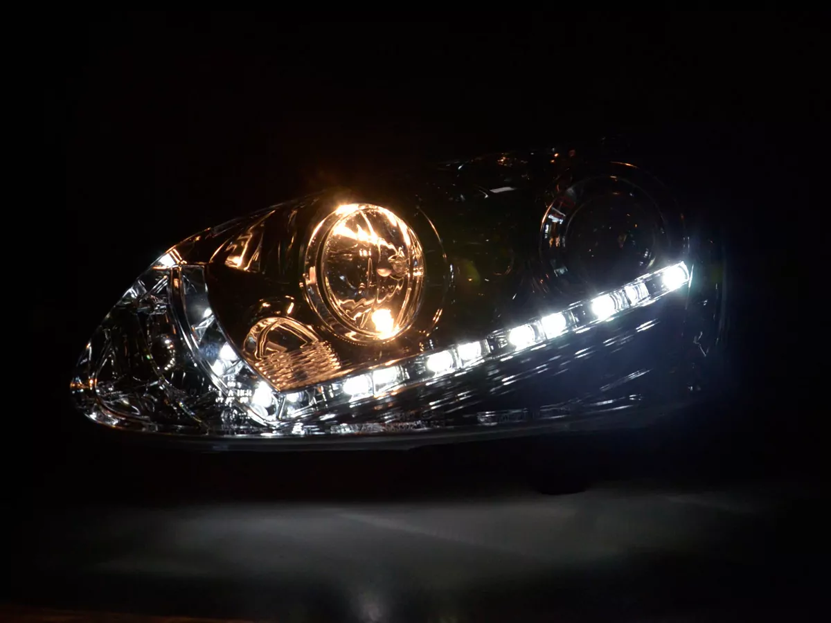 Scheinwerfer Set Daylight LED Tagfahrlicht VW Golf 5 Typ 1K Bj. 03-08 chrom