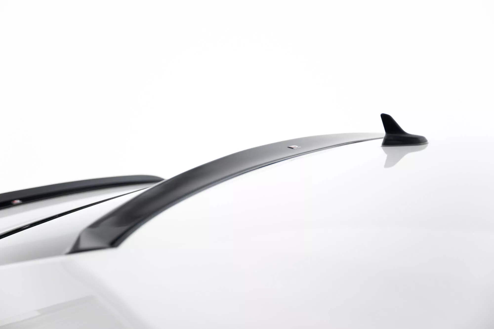 Heckscheiben Spoiler Passend Für SKODA SUPERB III Schwarz Hochglanz Schwarz Hochglanz