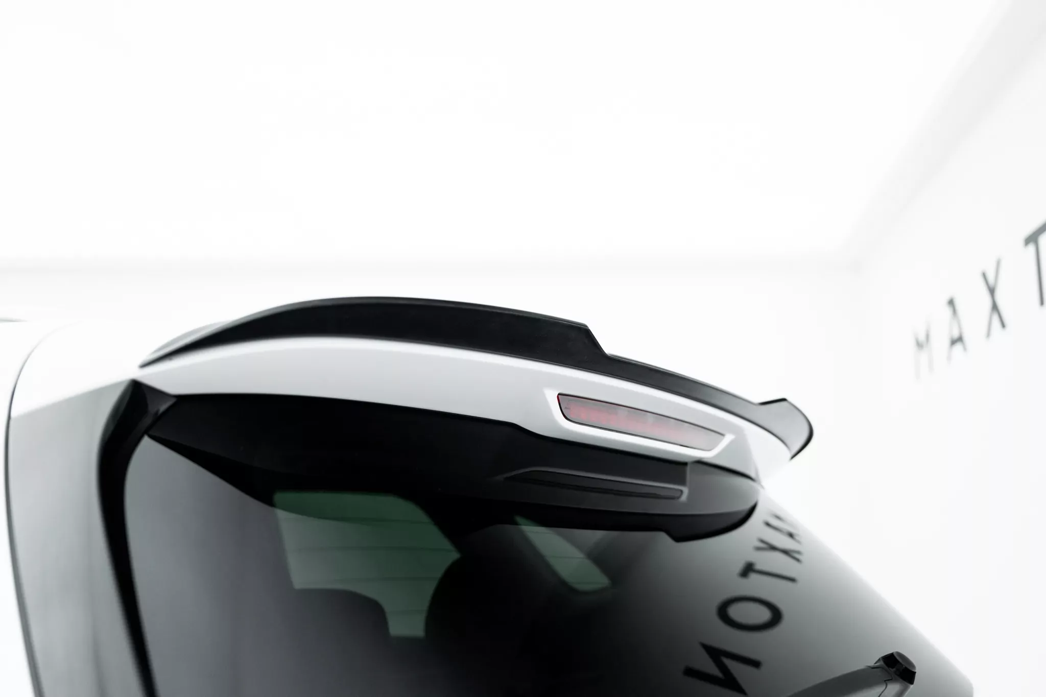 Spoiler CAP Für MG HS Mk1 Facelift Schwarz Hochglanz