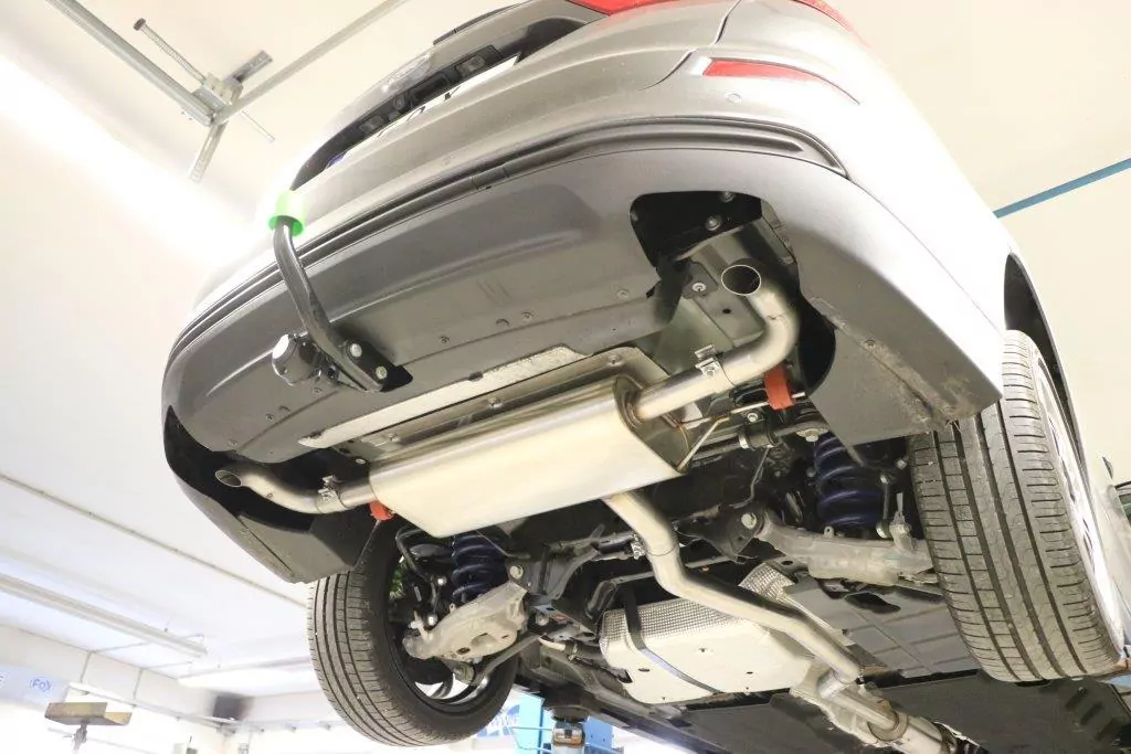 Mondeo V Schrägheck/ Turnier/ Stufenheck  Endschalldämpfer quer Ausgang rechts/links - Ausgang der Endrohre hinter der originalen Stoßstange