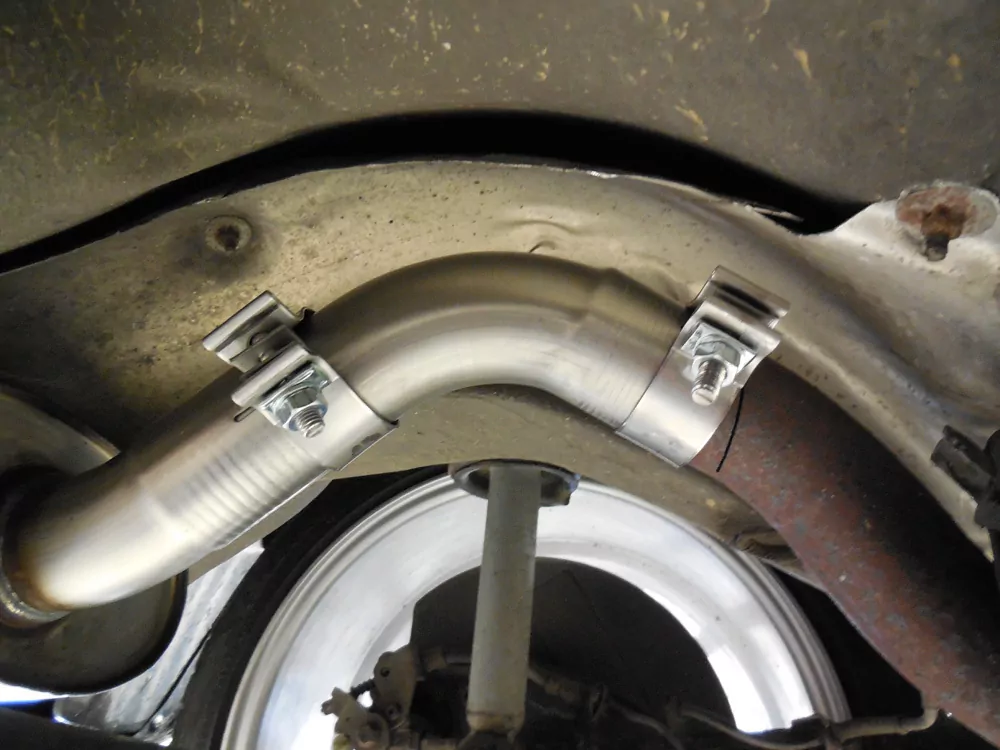 Audi 80/90 - Typ 89, B3, B4 - Limousine/ Coupe/ Cabrio  Adapter für ESD AU011022-xxx/ AU011122-xxx mit Anschluss 60mm innen