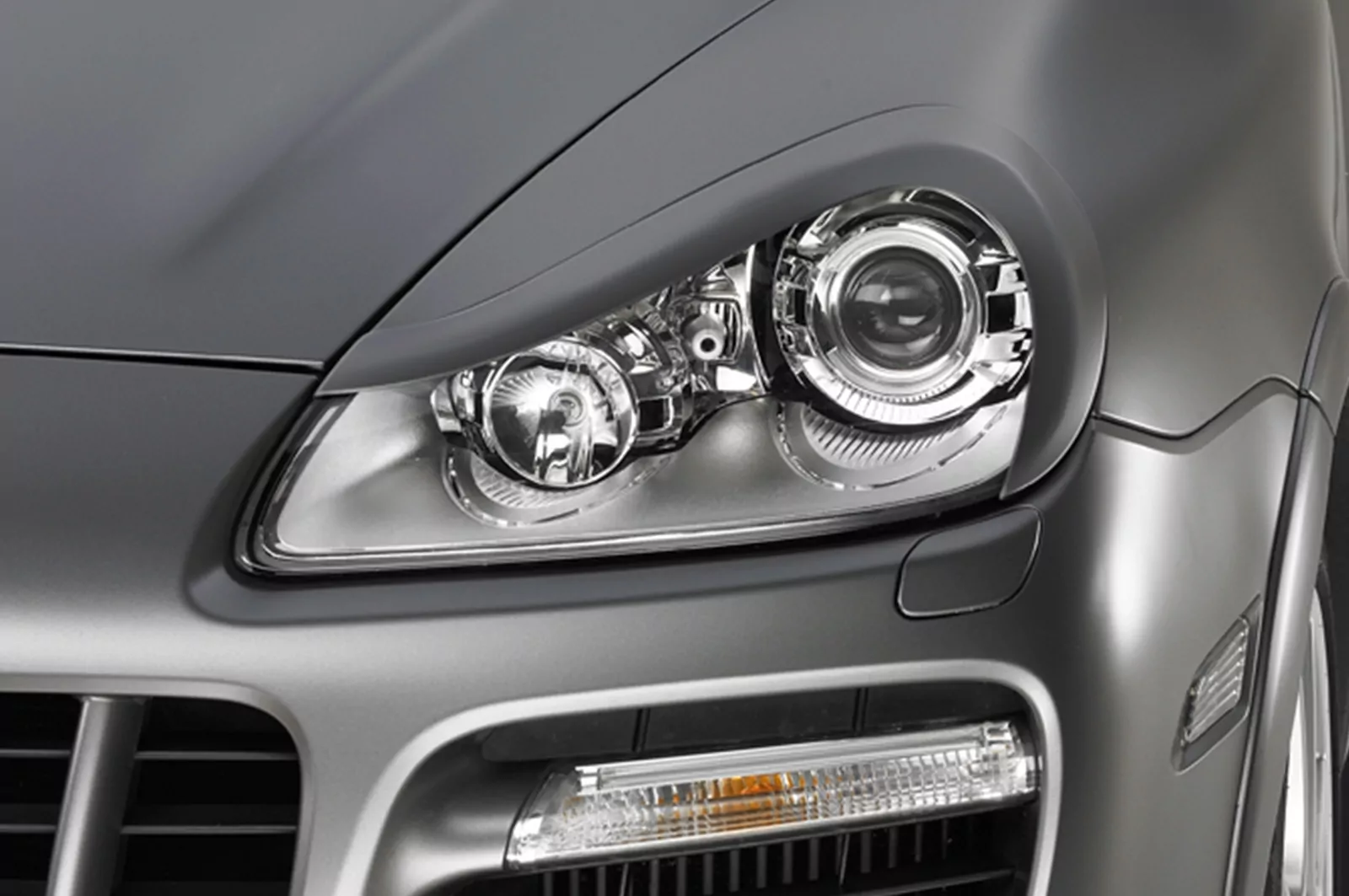 Aktion: Scheinwerferblenden für Porsche Cayenne 1 SB110