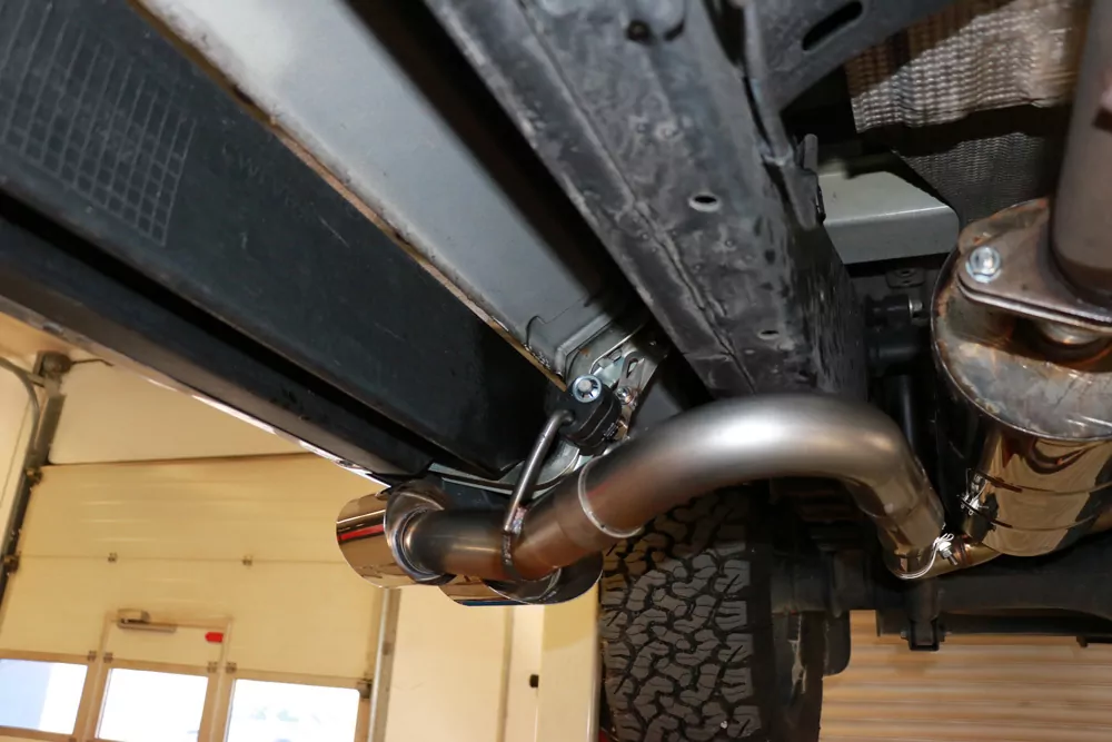 Ford Ranger ab 10/2016 4x4 - Wildtrak  Endschalldämpfer Sidepipe, Ausgang rechts und links am Fahrzeug - 2x115x85 Typ 38 rechts/links