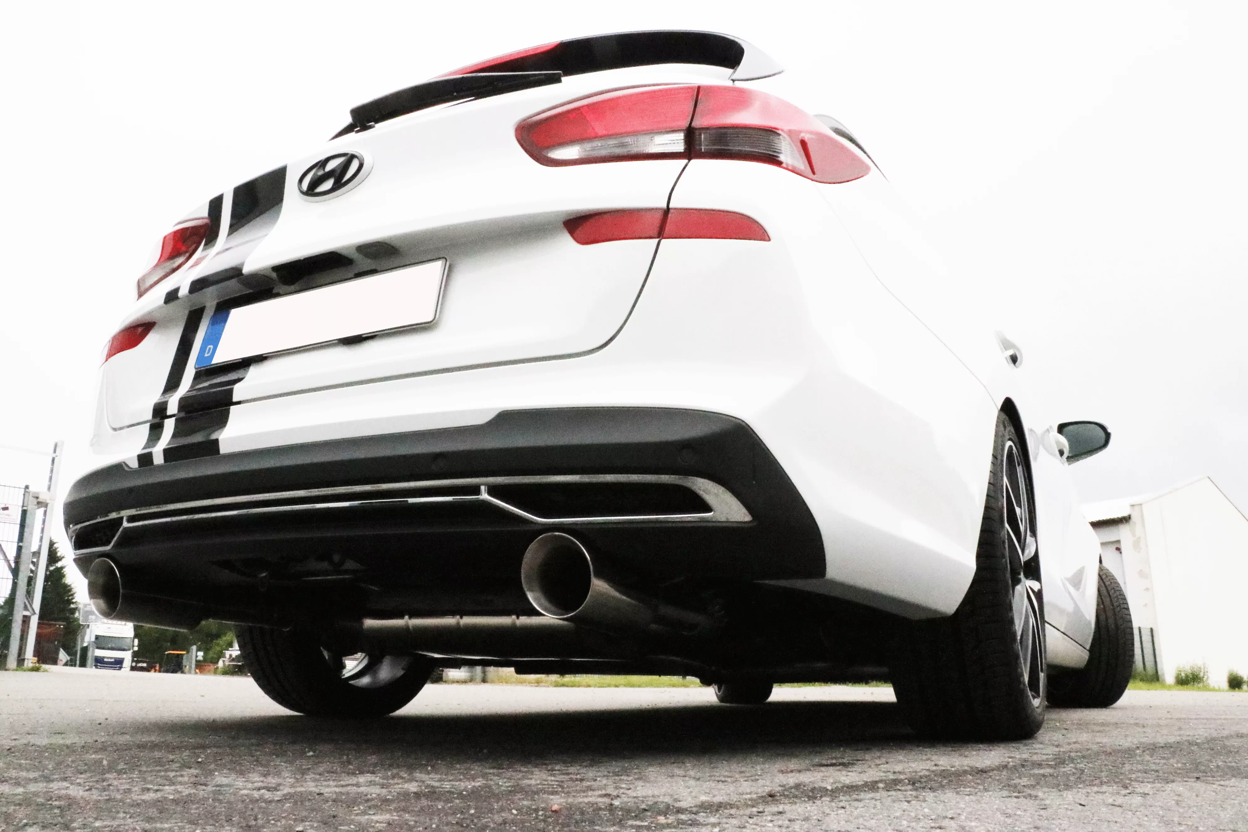 Hyundai i30 PDE Kombi  Endschalldämpfer quer Ausgang rechts/links - 1x90 Typ 25 rechts/links