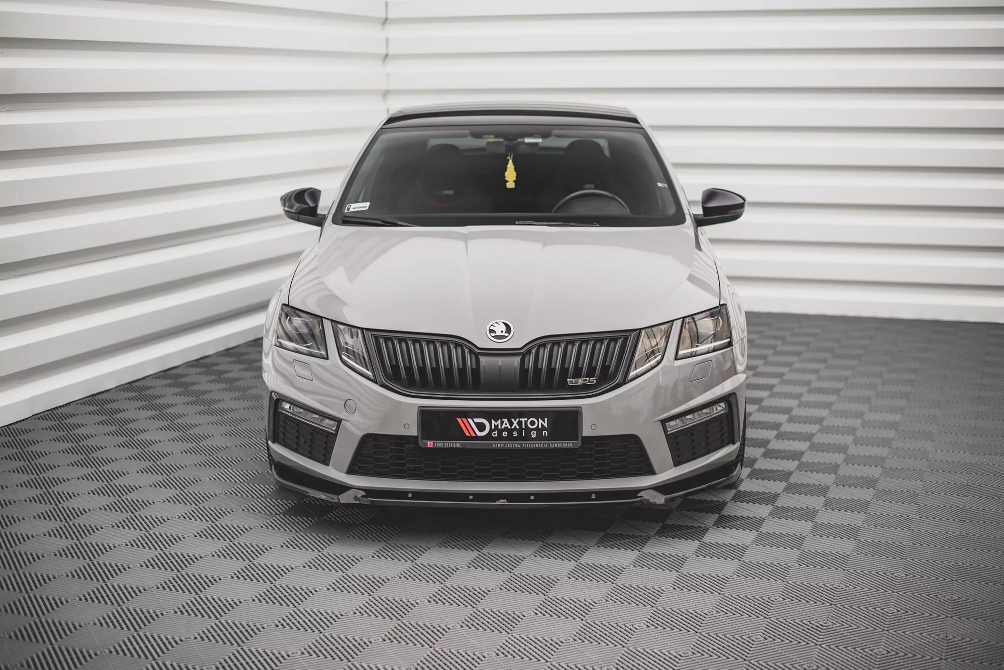 Front Ansatz V.2 Für Skoda Octavia RS Mk3 Facelift Schwarz Hochglanz