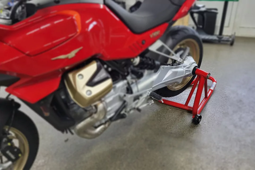 Montageständer hinten für BMW K Modelle und Moto Guzzi V100 Mandello