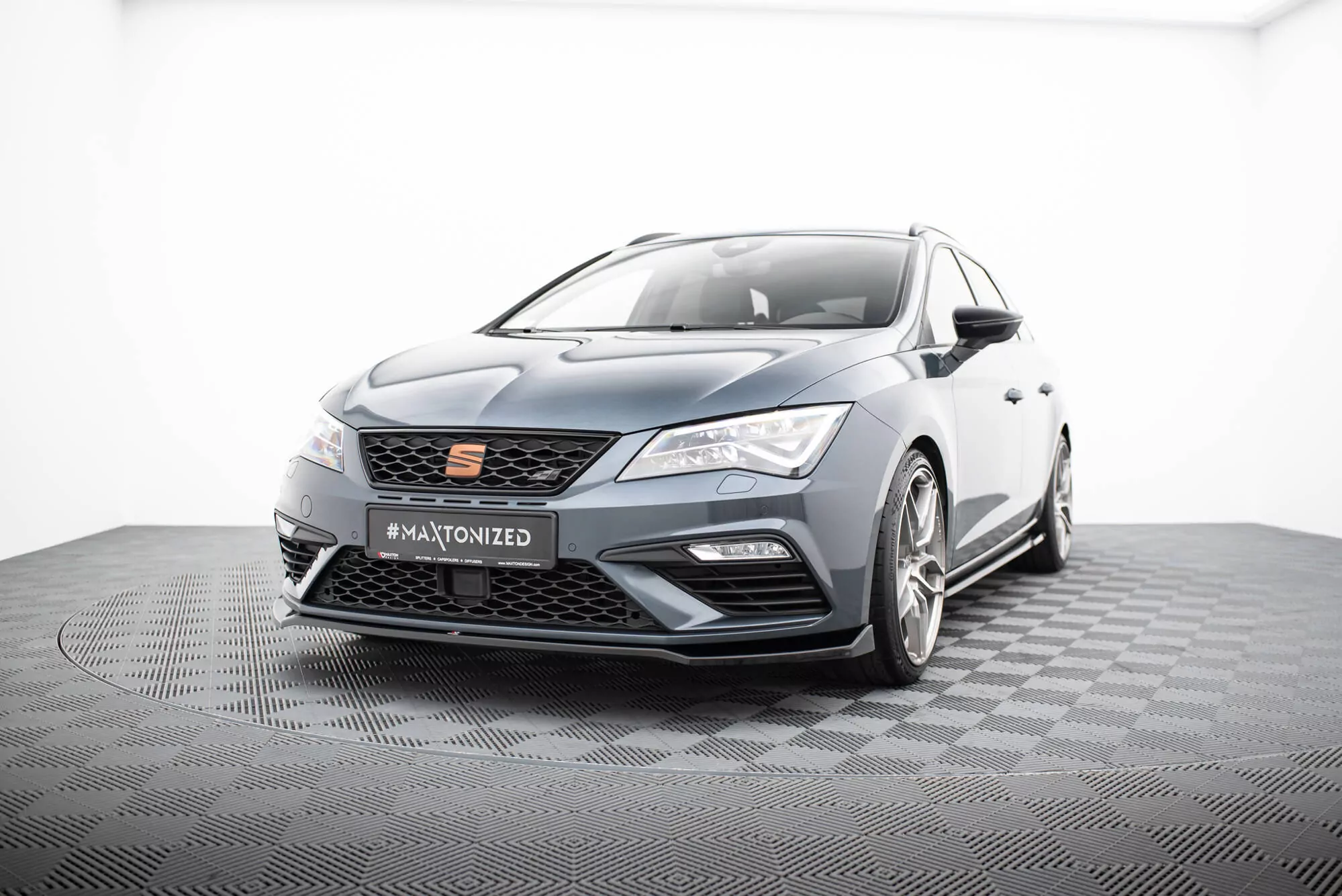 Front Ansatz Passend Für Passend Für V.7 Seat Leon Cupra / FR Mk3 FL Schwarz Hochglanz Schwarz Hochglanz