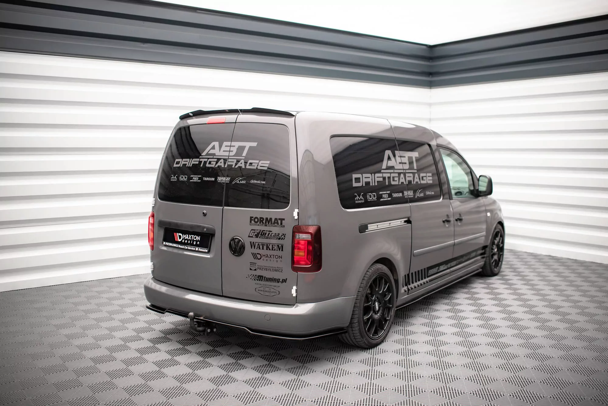 Mittlerer Diffusor Heck Ansatz Für Volkswagen Caddy Long Mk3 Facelift Schwarz Hochglanz