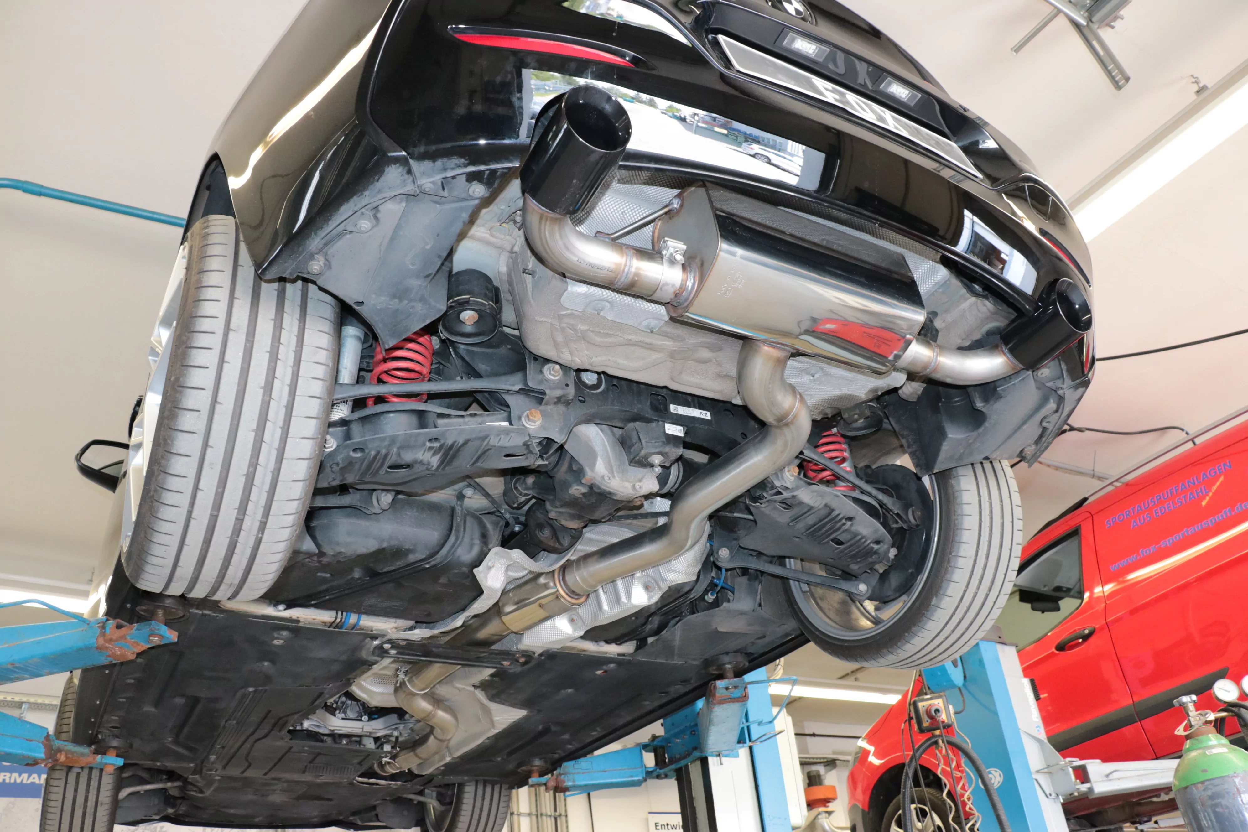 BMW F20/21 - 118i mit OPF  Endschalldämpfer quer Ausgang rechts/links - 1x100 Typ 25 rechts/links schwarz emalliert