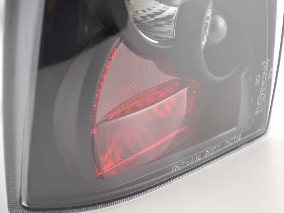 Rückleuchten Set Opel Vectra A Bj. 89-95 schwarz