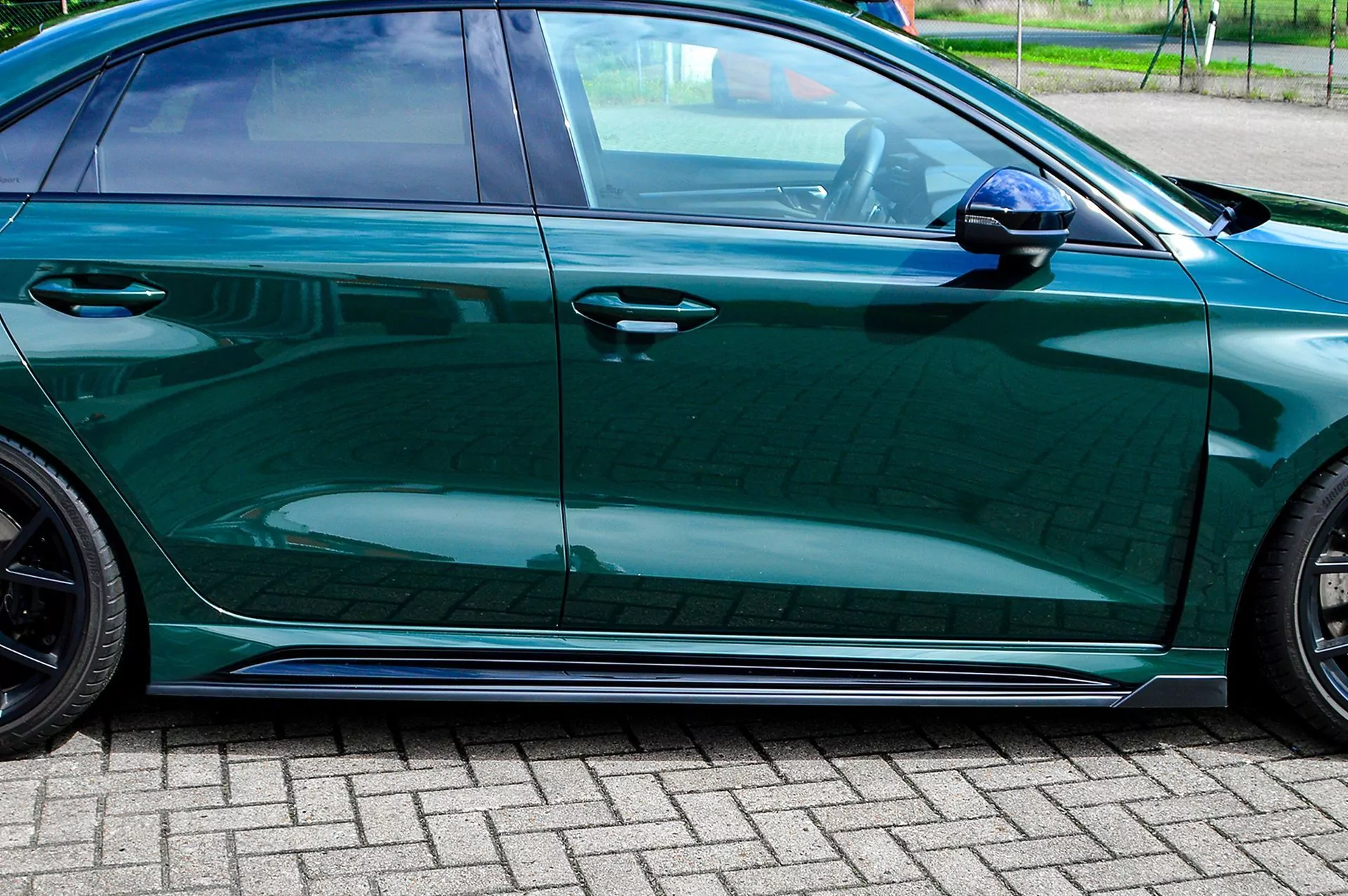 CUP Seitenschweller mit Wings vorne für Audi RS3 8Y