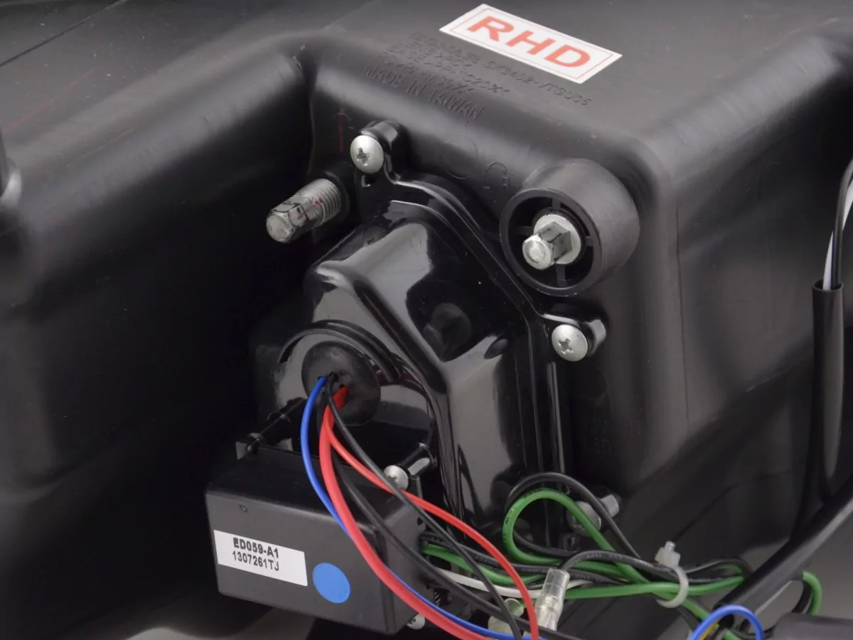 Scheinwerfer Set Daylight LED TFL-Optik VW Tiguan Bj. 07-11 schwarz für Rechtslenker