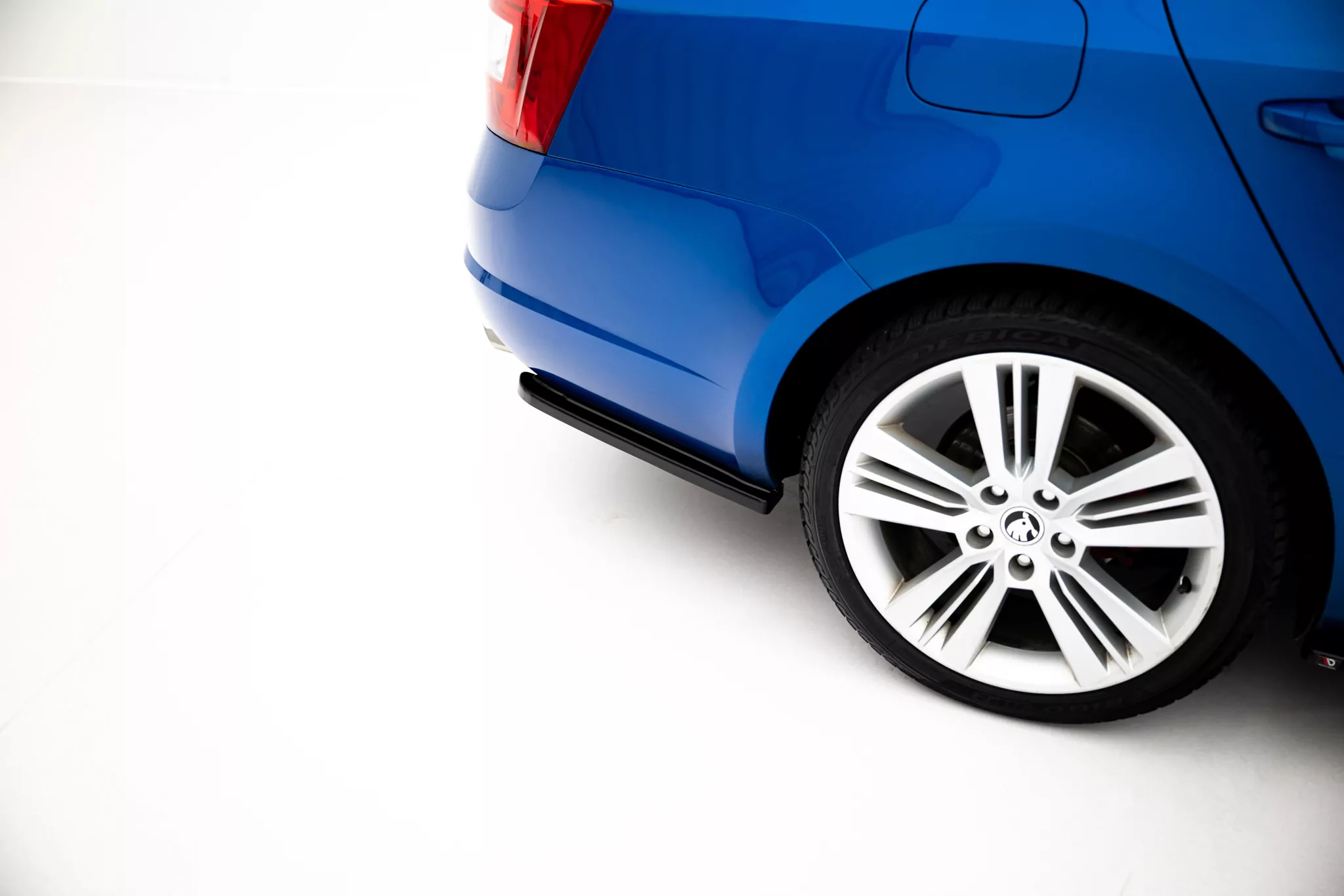 Heck Ansatz Flaps Diffusor Passend Für Diffusor Passend Für SKODA OCTAVIA III RS Vor FL/FL Schwarz Hochglanz Schwarz Hochglanz