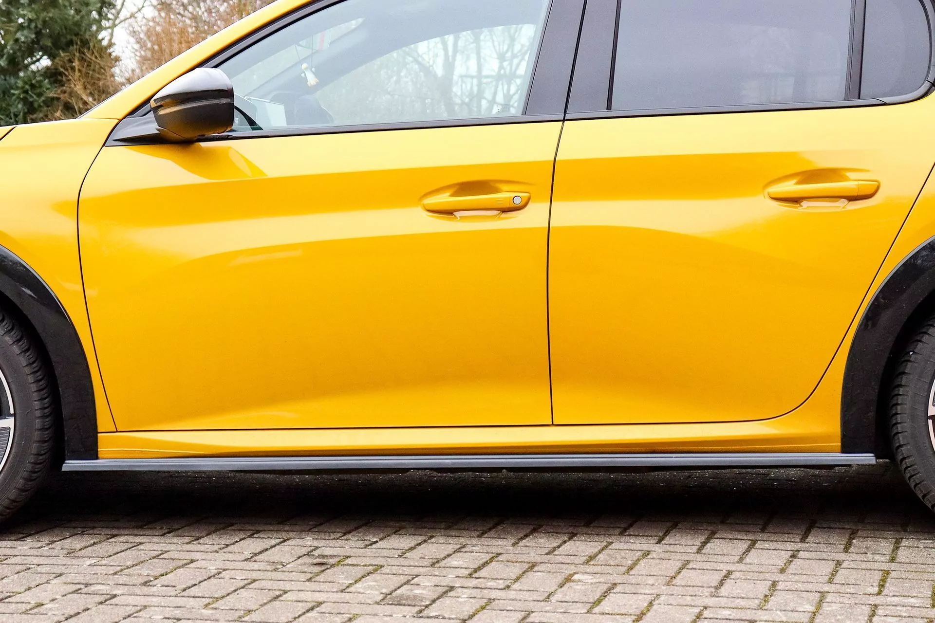 Cup Seitenschweller mit Wing für Peugeot 208 II e208 GT + GT-Line