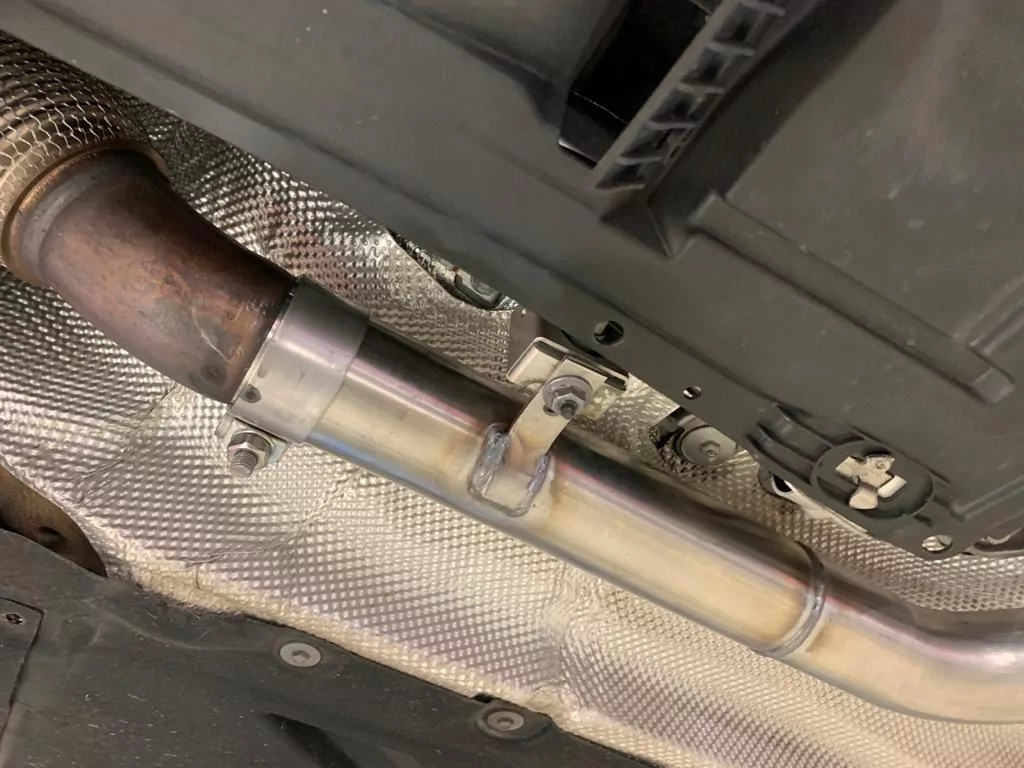 BMW F20/21 - 116i  Vorschalldämpfer