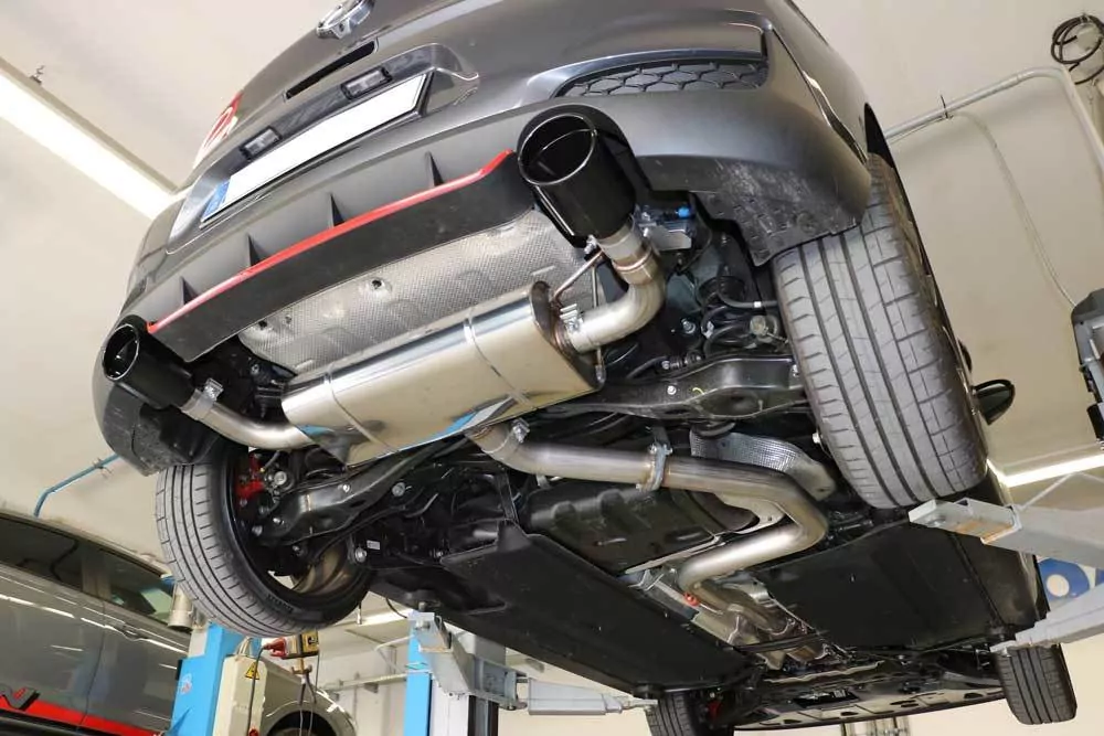 Mercedes CLA - C117/ X117 - originale Endrohre Endschalldämpfer quer Ausgang rechts/links - Für Modelle mit originalen Standard Endrohren - diese können einfach verschraubt werden