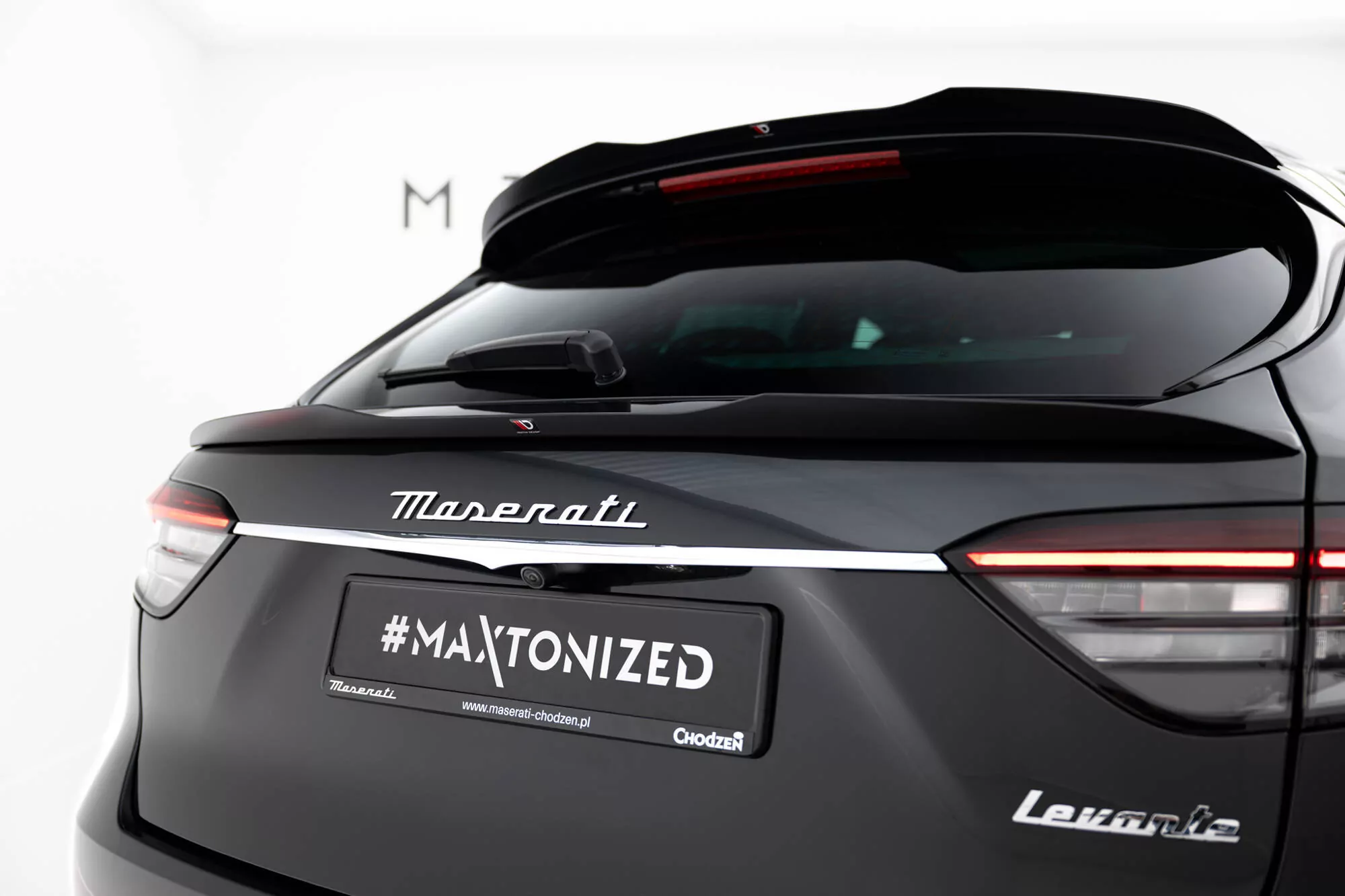 Niedriger Spoiler CAP Für Maserati Levante GT Mk1 Facelift Schwarz Hochglanz